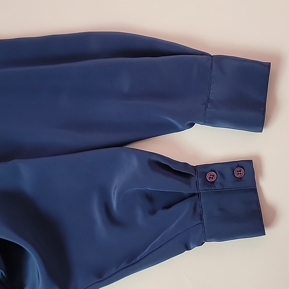 Talbots pleated blouse, long sleeve / 8. - Picture 7 of 9